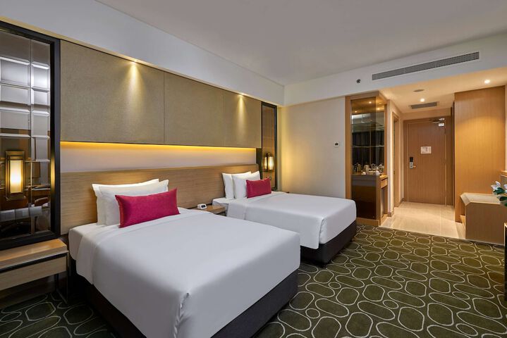 Room 28 of 52