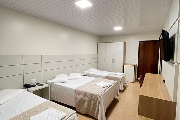 Room 41 of 80