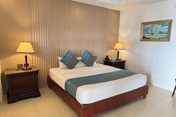 Room 20 of 29