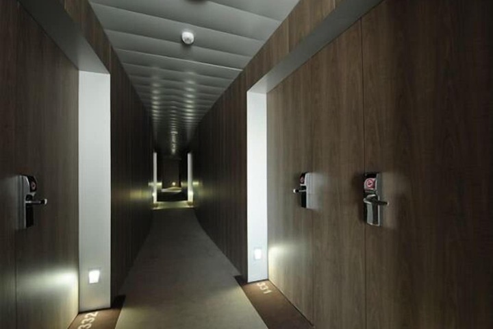 Ballroom/Hall 34 of 37