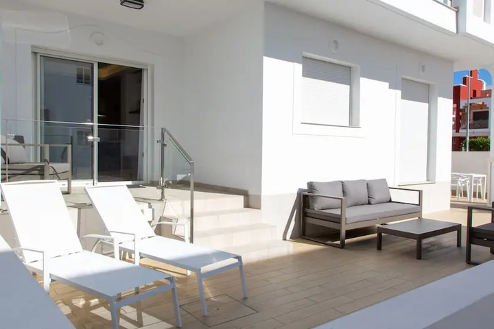 Terrace/Patio 7 of 16