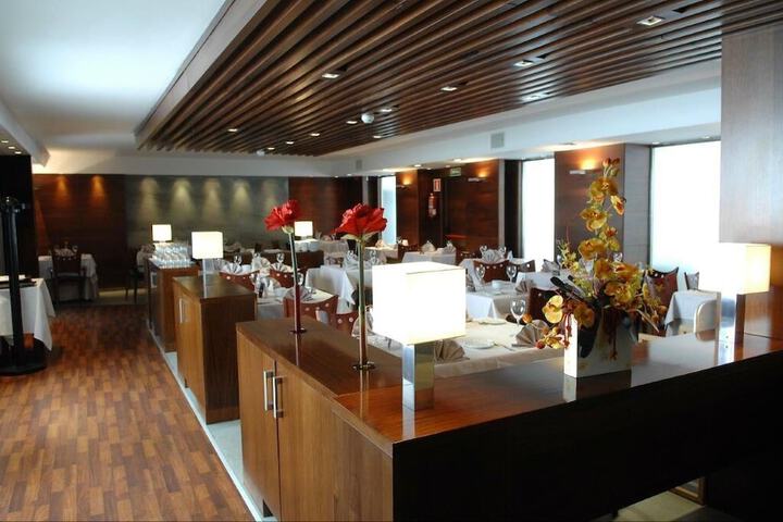 Dining 100 de 129