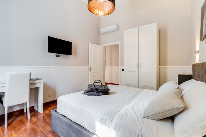 Room 8 of 29