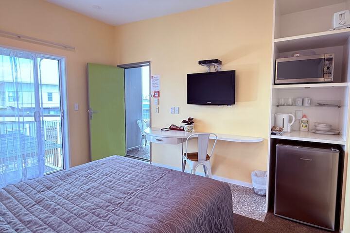 Room 13 of 52