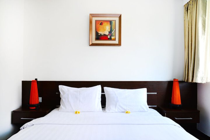 Room 6 of 43