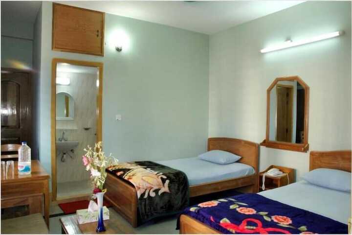 Room 21 of 42