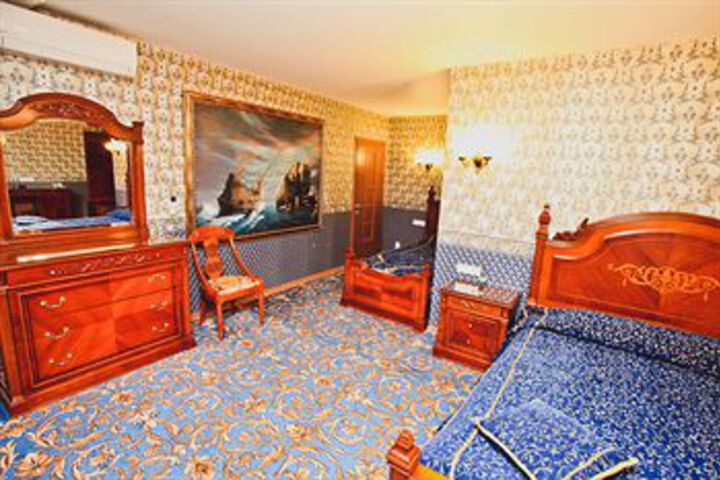 Room 51 of 67