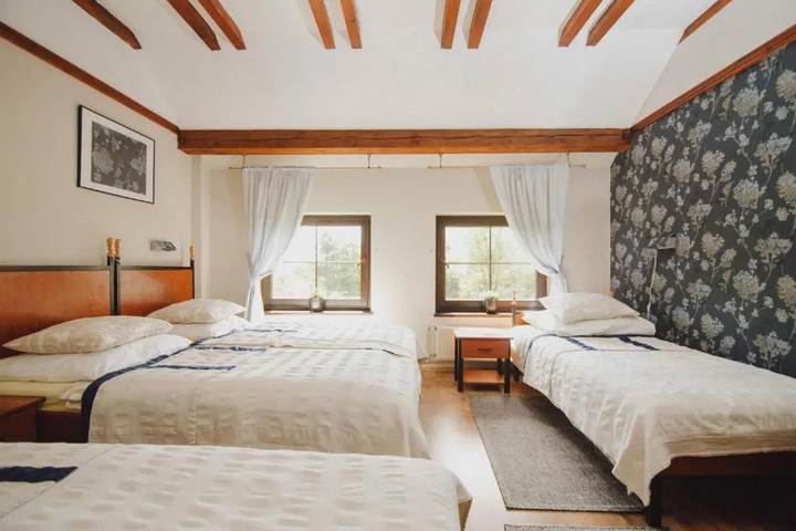 Room 3 of 13