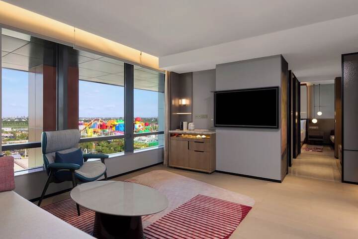 Room 25 of 65
