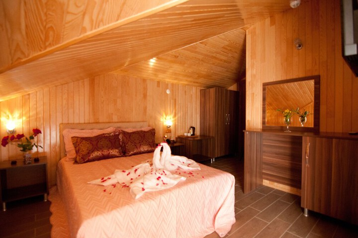 Room 15 of 86