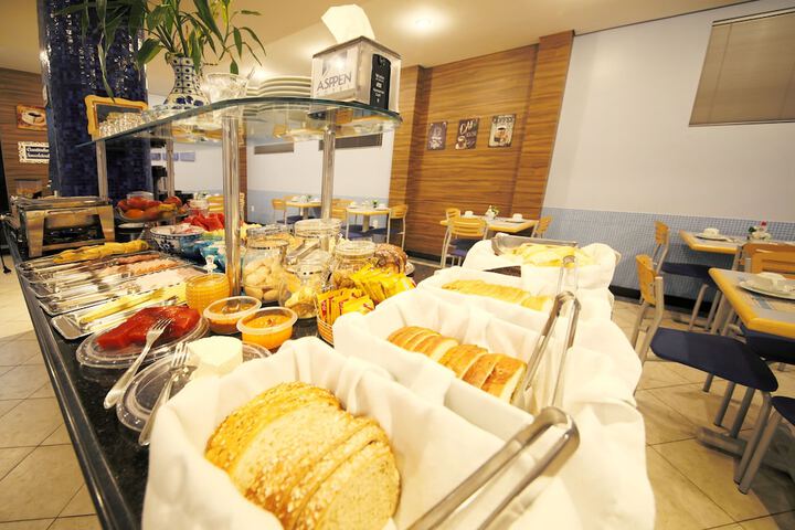 Breakfast/Coffee Service 26 of 36