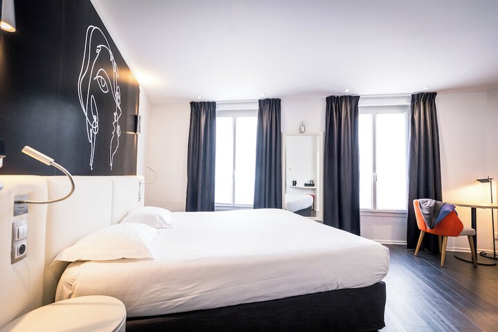 Room 48 of 109