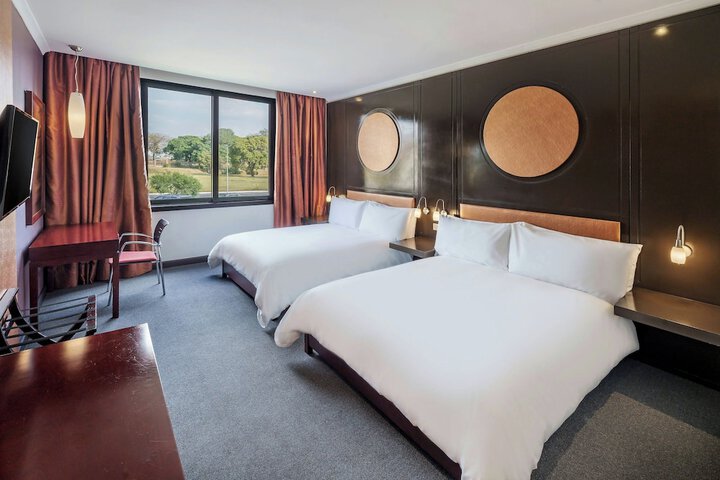 Room 28 of 128