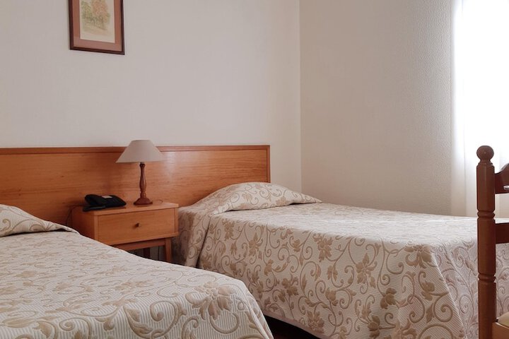 Room 6 of 30