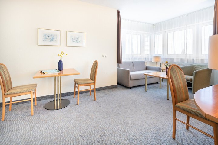 Room 16 of 60