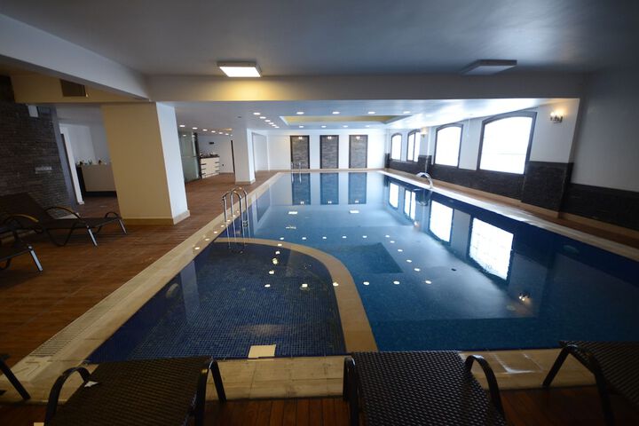 Pool Hotel