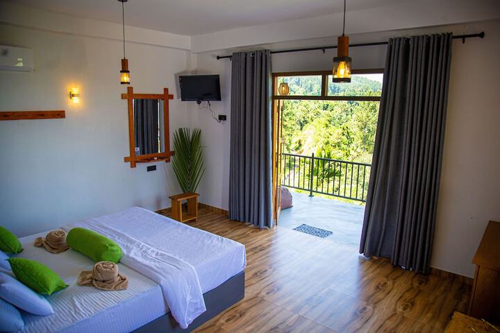 Room 10 of 71