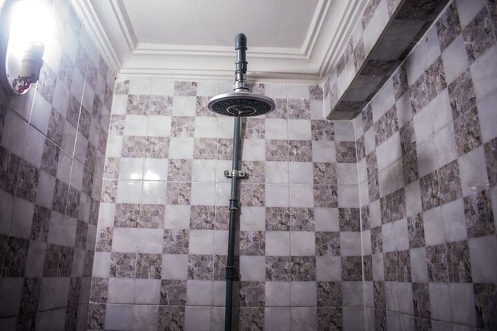 Room 28 of 35