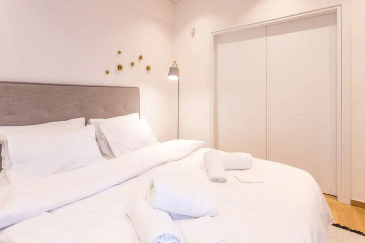 Room 2 of 15