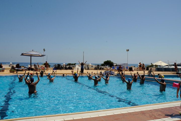 Hotel Pool