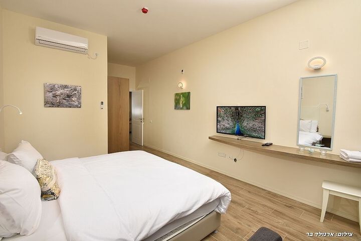 Room 29 of 70