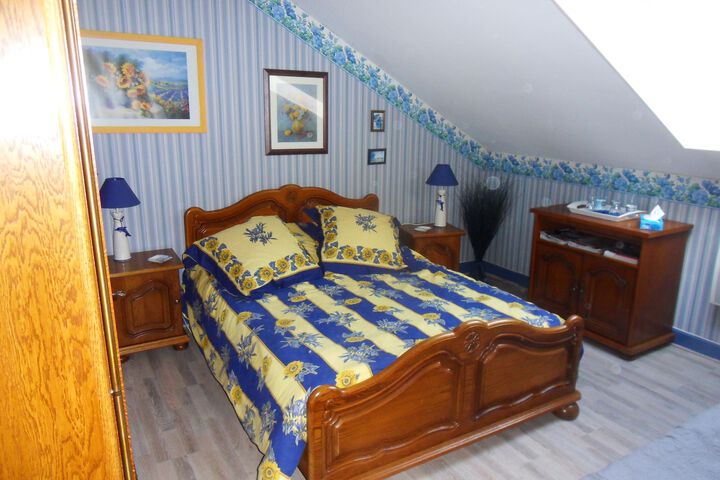 Room 2 of 2