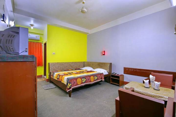 Room 14 of 17