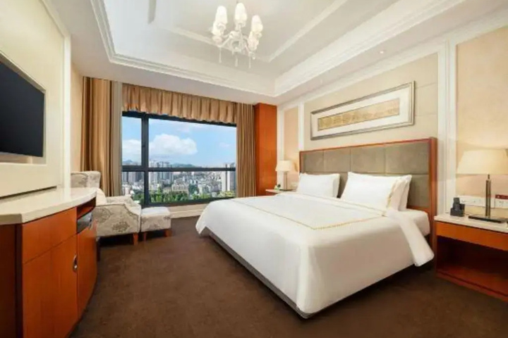 Room 3 of 14