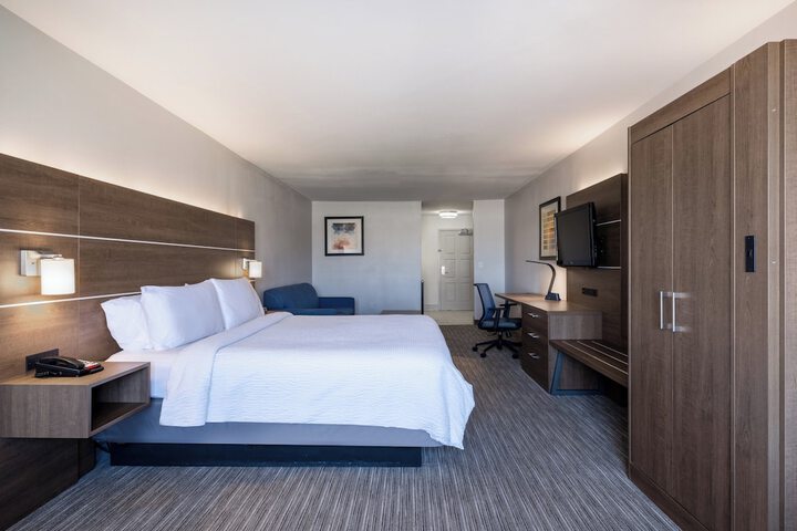 Room 18 of 56