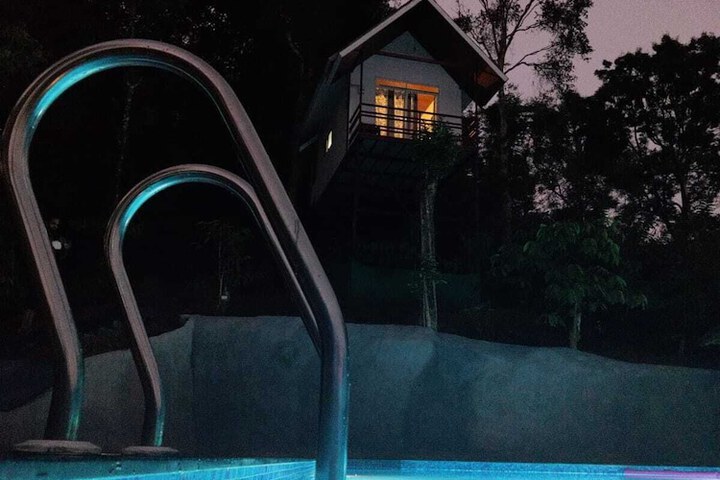 Hotel 14 of 16