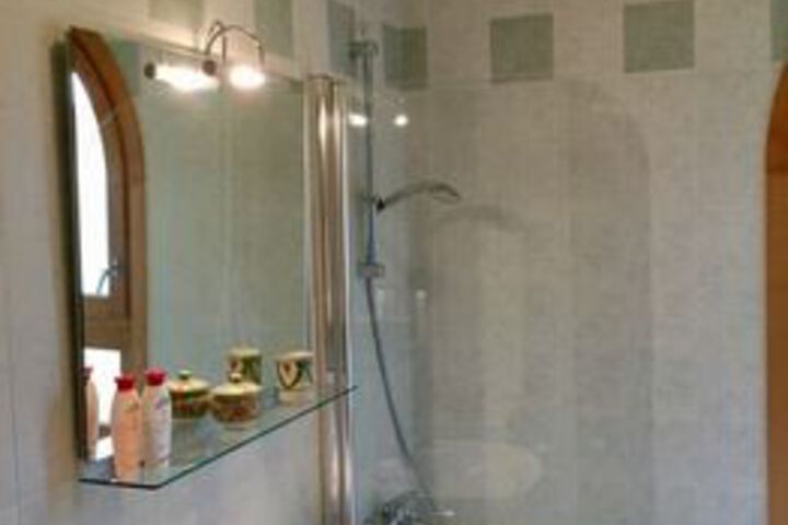 Room 2 of 26