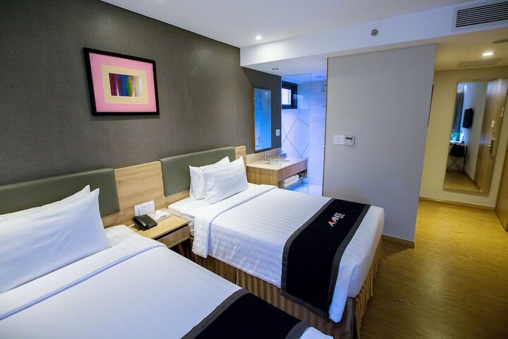 Room 10 of 45