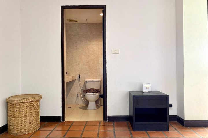 Room 75 of 99