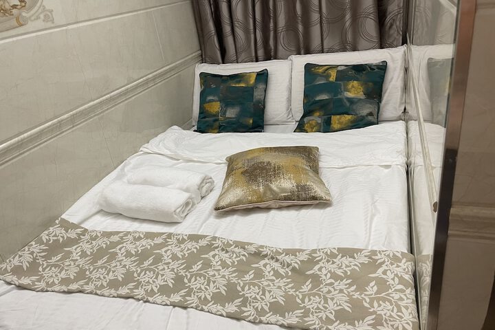 Room 74 of 195