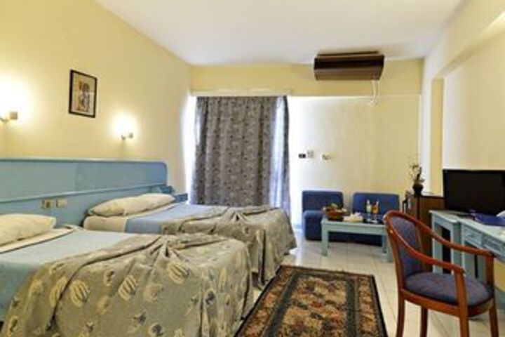 Room 14 of 44