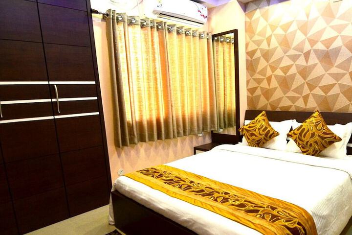 Room 5 of 21