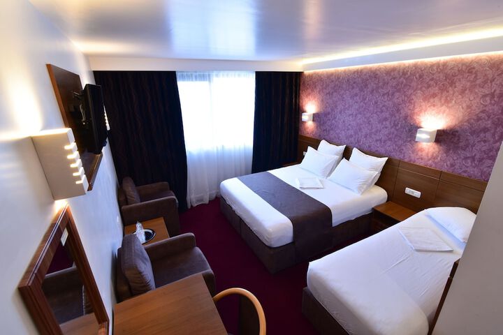 Room 18 of 36