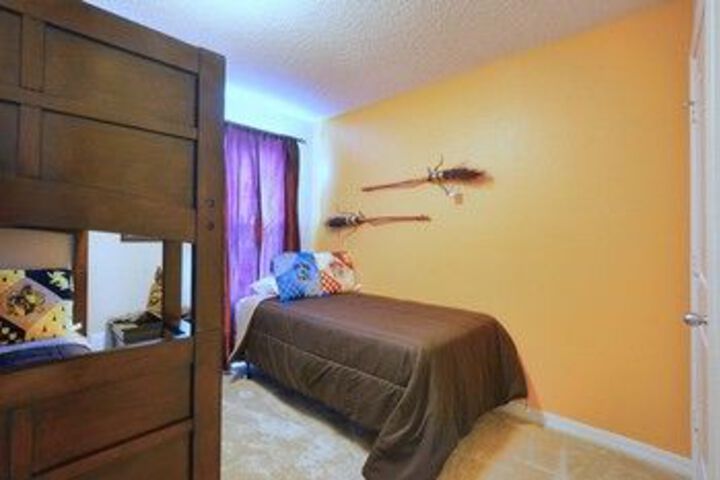 Room 11 of 26