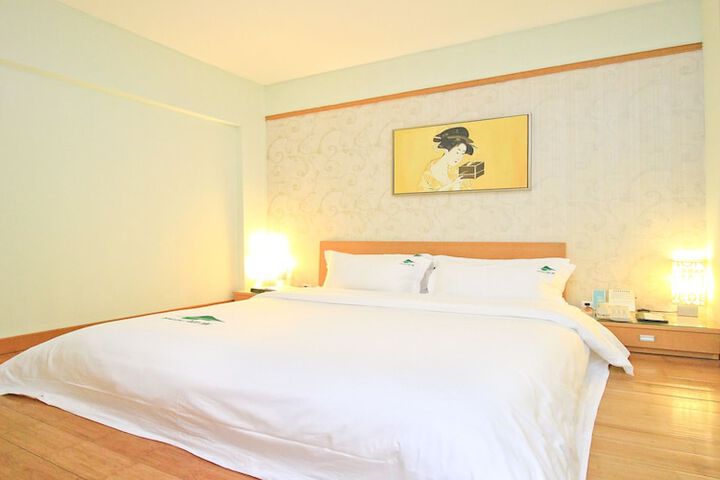 Room 6 of 41