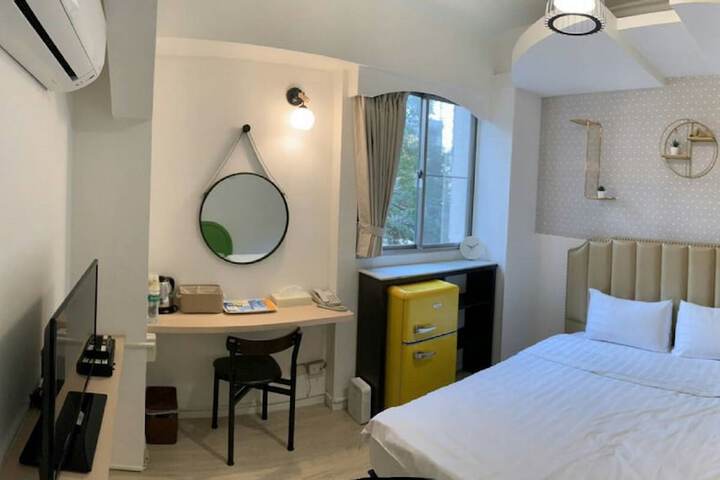 Room 126 of 232