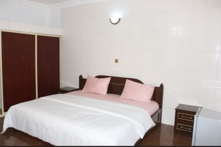 Room 5 of 29
