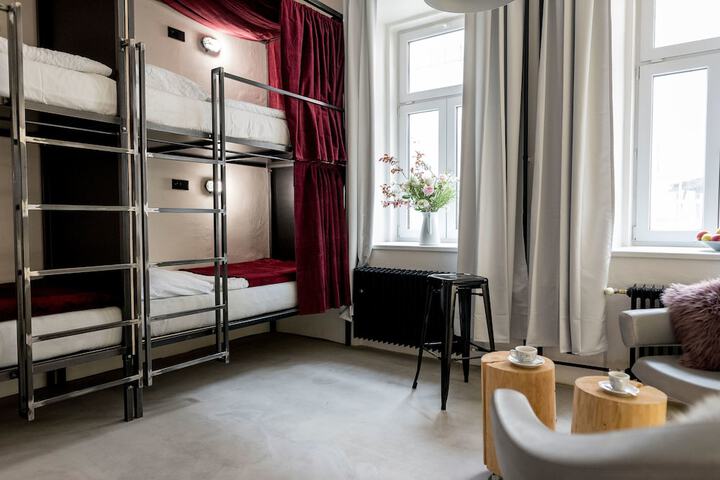 Room 9 of 57