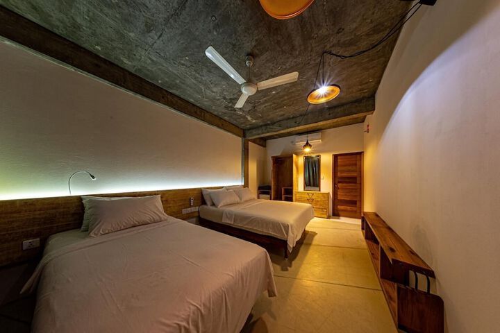 Room 6 of 43