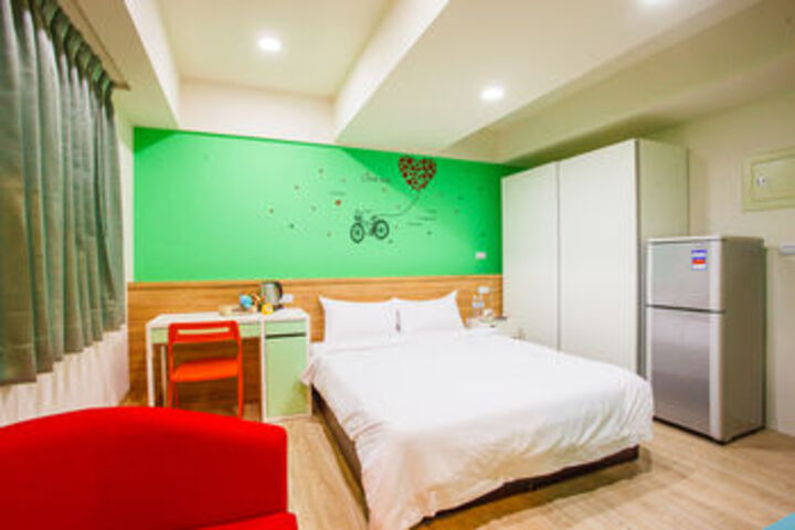 Room 17 of 29