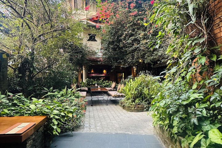 Hotel Exterior 56 of 58