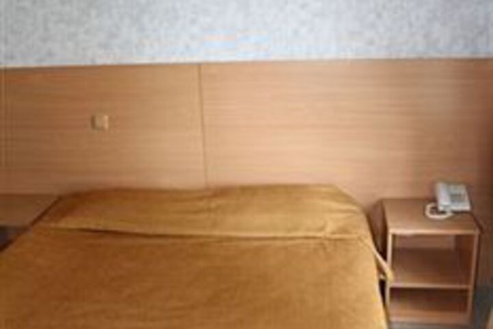 Room 7 of 25