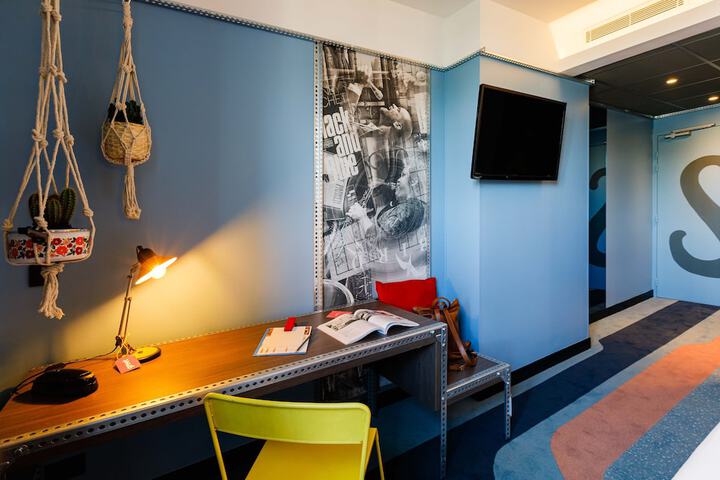 Room 58 of 129