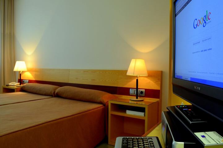 Room 7 of 72