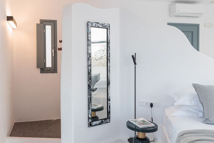 Room 72 of 146