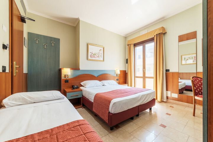 Room 21 of 71